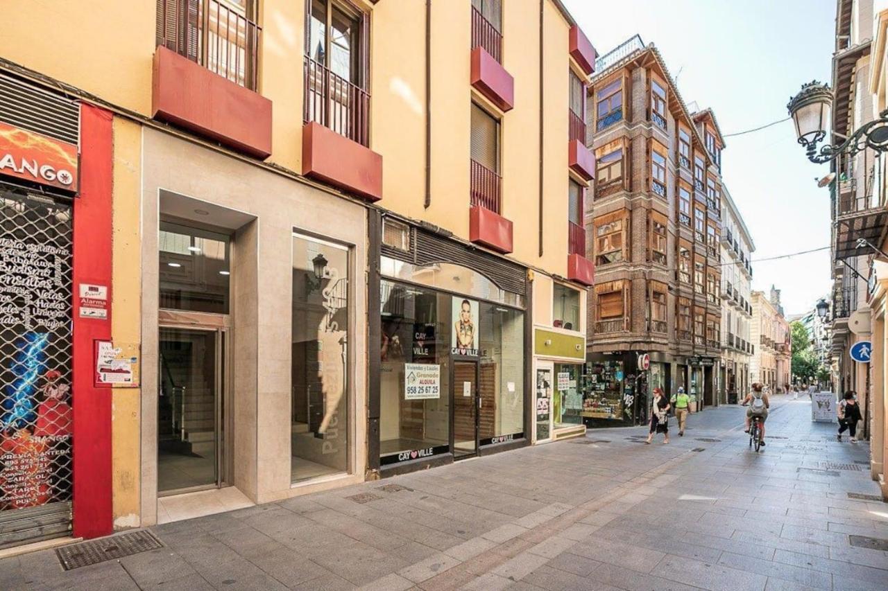 Modern Apartment In The Heart Of Granada Exterior photo